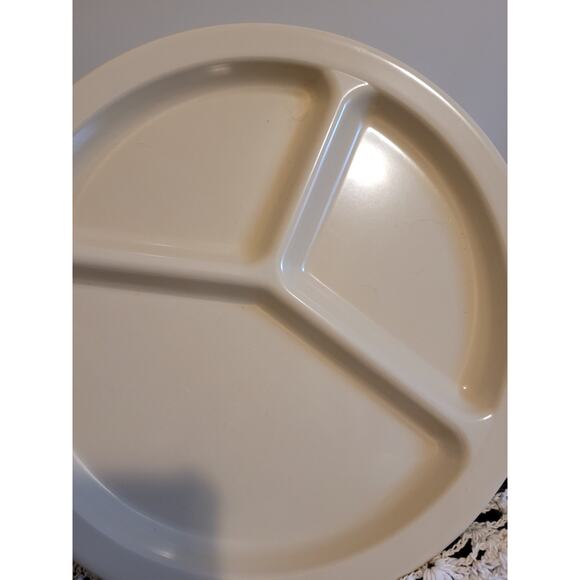 Texas Ware type 136 Melamine 10" Divided Dinner Plates - Beige Set Of 12 Vintage - Picture 4 of 5